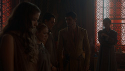 extant_GameOfThrones_4x01-TwoSwords_1076