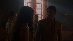 extant_GameOfThrones_4x01-TwoSwords_1086