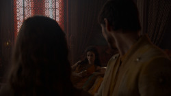 extant_GameOfThrones_4x01-TwoSwords_1104