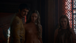 extant_GameOfThrones_4x01-TwoSwords_1132