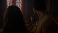 extant_GameOfThrones_4x01-TwoSwords_1136