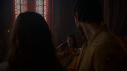 extant_GameOfThrones_4x01-TwoSwords_1137