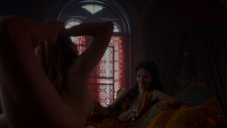 extant_GameOfThrones_4x01-TwoSwords_1187