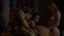 extant_GameOfThrones_4x01-TwoSwords_1220