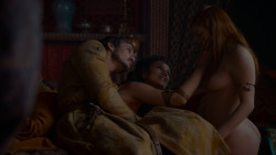 extant_GameOfThrones_4x01-TwoSwords_1226