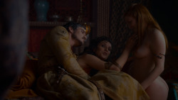 extant_GameOfThrones_4x01-TwoSwords_1227