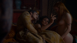 extant_GameOfThrones_4x01-TwoSwords_1228