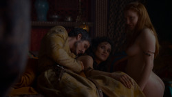 extant_GameOfThrones_4x01-TwoSwords_1230