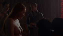 extant_GameOfThrones_4x01-TwoSwords_1236