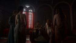 extant_GameOfThrones_4x01-TwoSwords_1241