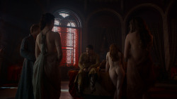 extant_GameOfThrones_4x01-TwoSwords_1242