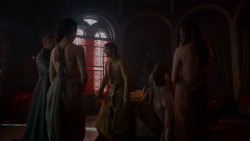 extant_GameOfThrones_4x01-TwoSwords_1244
