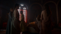 extant_GameOfThrones_4x01-TwoSwords_1245