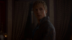 extant_GameOfThrones_4x01-TwoSwords_1249