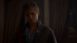 extant_GameOfThrones_4x01-TwoSwords_1260