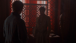 extant_GameOfThrones_4x01-TwoSwords_1273