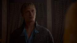 extant_GameOfThrones_4x01-TwoSwords_1281