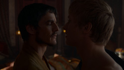 extant_GameOfThrones_4x01-TwoSwords_1340