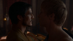 extant_GameOfThrones_4x01-TwoSwords_1341