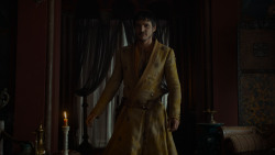 extant_GameOfThrones_4x01-TwoSwords_1385