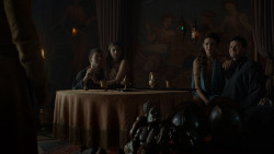 extant_GameOfThrones_4x01-TwoSwords_1406