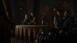 extant_GameOfThrones_4x01-TwoSwords_1410