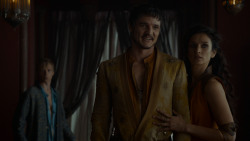 extant_GameOfThrones_4x01-TwoSwords_1422