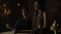 extant_GameOfThrones_4x01-TwoSwords_1426