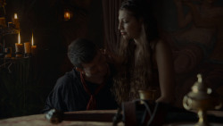 extant_GameOfThrones_4x01-TwoSwords_1440