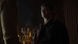 extant_GameOfThrones_4x01-TwoSwords_1496
