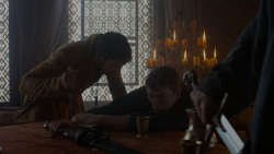 extant_GameOfThrones_4x01-TwoSwords_1514