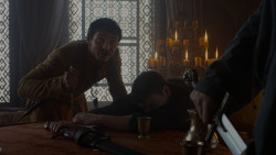 extant_GameOfThrones_4x01-TwoSwords_1523