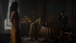 extant_GameOfThrones_4x01-TwoSwords_1545