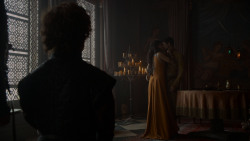 extant_GameOfThrones_4x01-TwoSwords_1563
