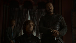 extant_GameOfThrones_4x01-TwoSwords_1574