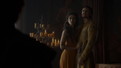 extant_GameOfThrones_4x01-TwoSwords_1618