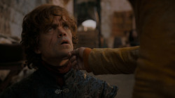 extant_GameOfThrones_4x01-TwoSwords_1820