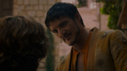 extant_GameOfThrones_4x01-TwoSwords_1871