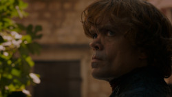extant_GameOfThrones_4x01-TwoSwords_1887
