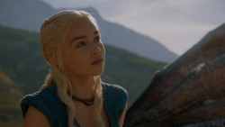 extant_GameOfThrones_4x01-TwoSwords_1902