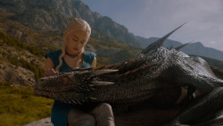 extant_GameOfThrones_4x01-TwoSwords_1926