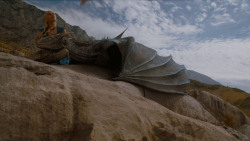 extant_GameOfThrones_4x01-TwoSwords_1967