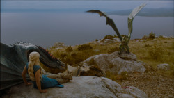 extant_GameOfThrones_4x01-TwoSwords_1980