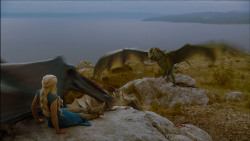 extant_GameOfThrones_4x01-TwoSwords_1981