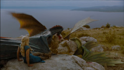 extant_GameOfThrones_4x01-TwoSwords_1983