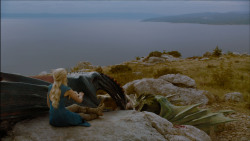 extant_GameOfThrones_4x01-TwoSwords_1986