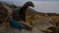 extant_GameOfThrones_4x01-TwoSwords_1997