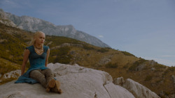 extant_GameOfThrones_4x01-TwoSwords_2012