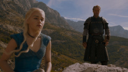 extant_GameOfThrones_4x01-TwoSwords_2029