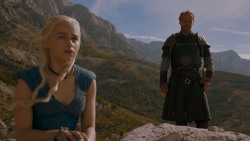 extant_GameOfThrones_4x01-TwoSwords_2031